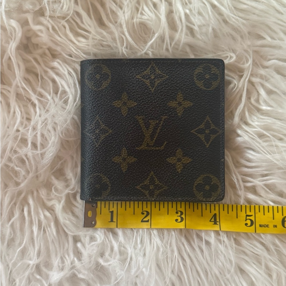 Authentic Louis Vuitton Monogram Wallet - Picture 2 of 9